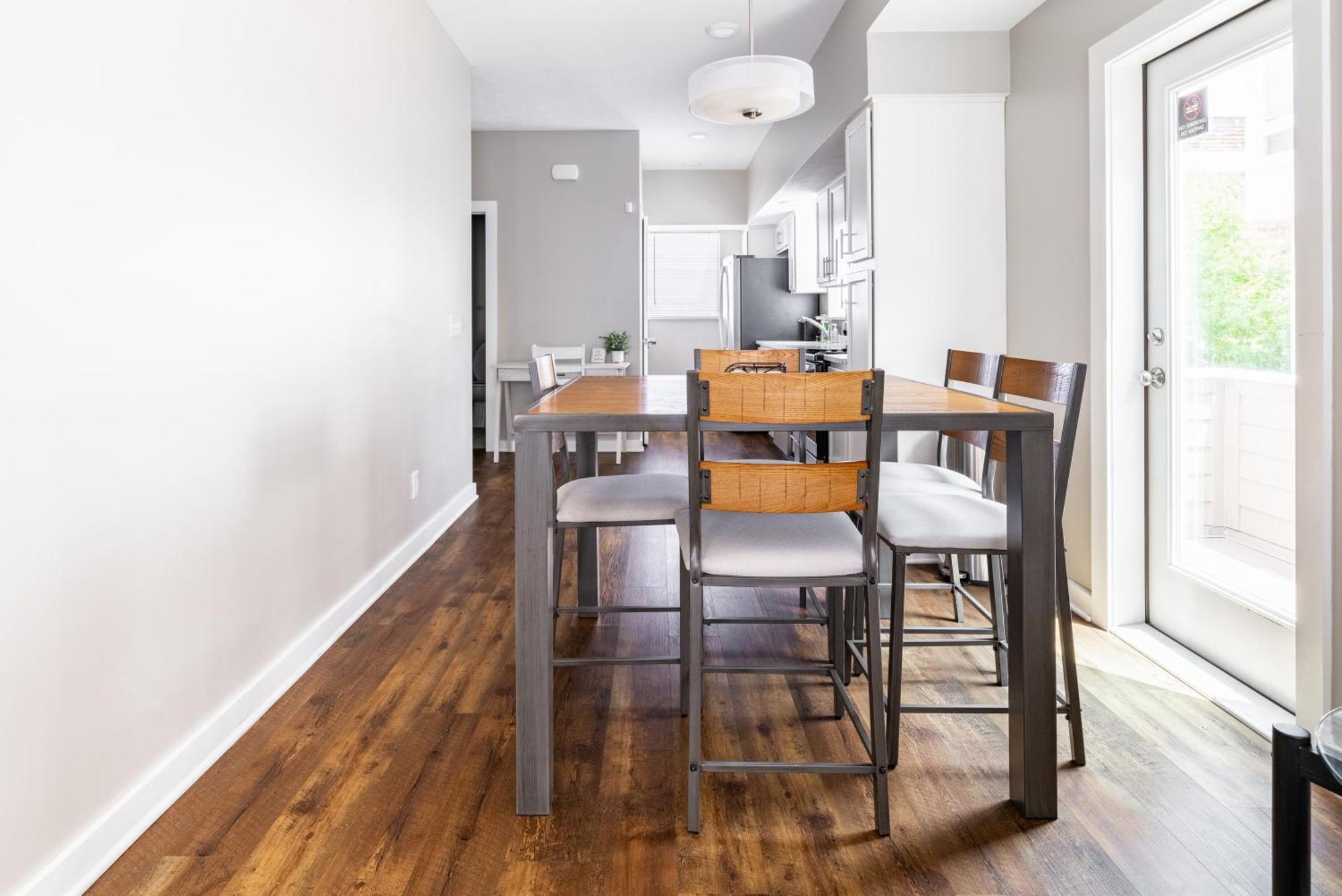 Luxury Downtown Townhome Unit 13 クリーブランド エクステリア 写真
