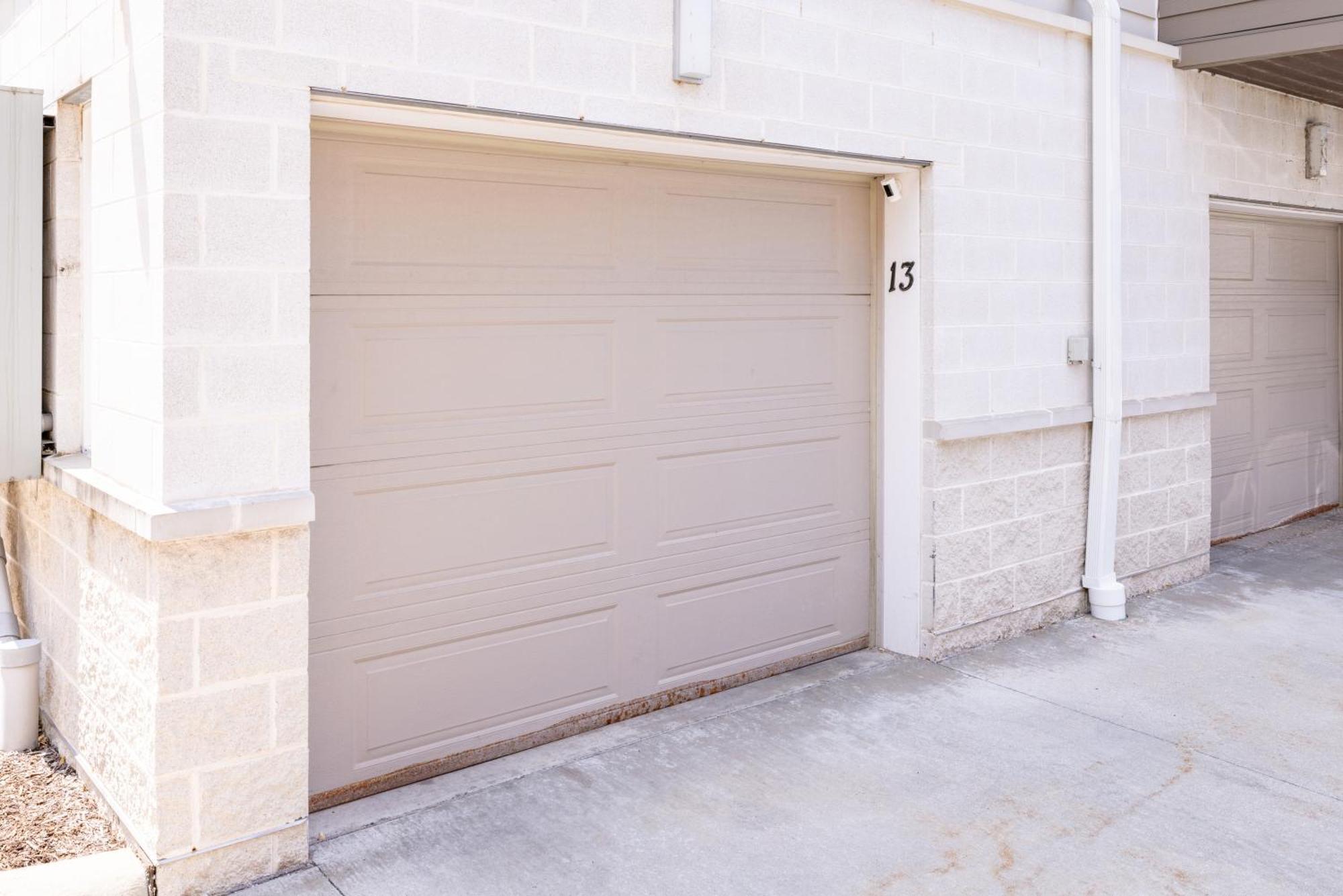 Luxury Downtown Townhome Unit 13 クリーブランド エクステリア 写真