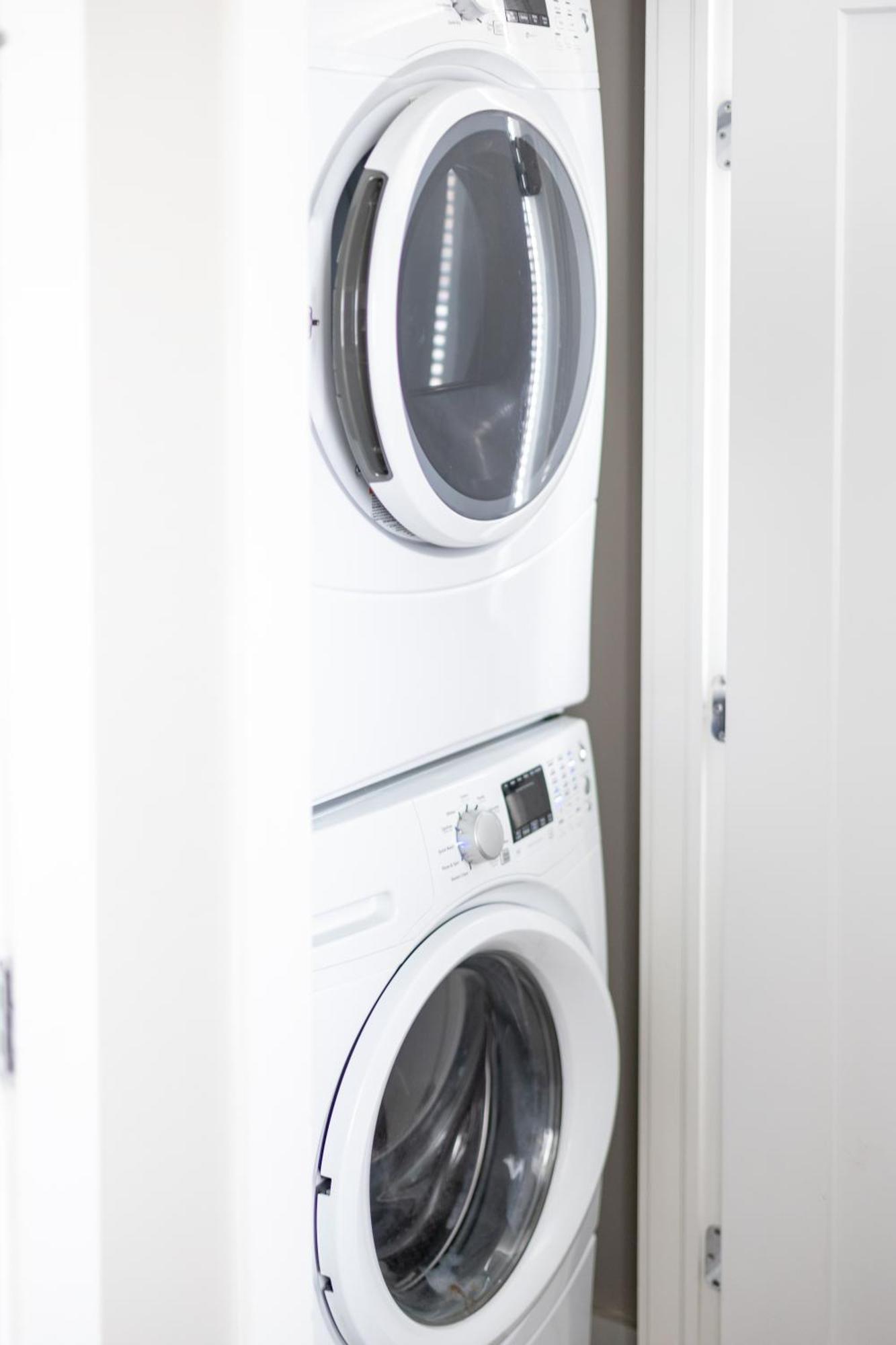 Luxury Downtown Townhome Unit 13 クリーブランド エクステリア 写真